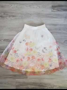 ☀️2/$40☀ Size S- A-Line Midi Skirt in Pastel Floral Butterfly Print - Rachel Zoe